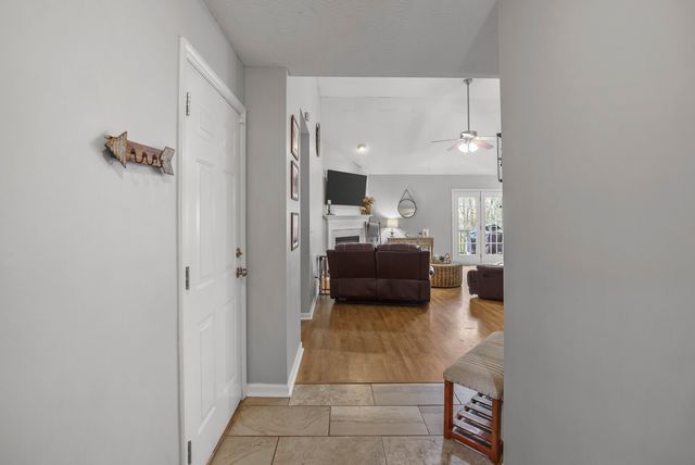 2704 Leesa Ann Ln, Old Hickory, TN 37138