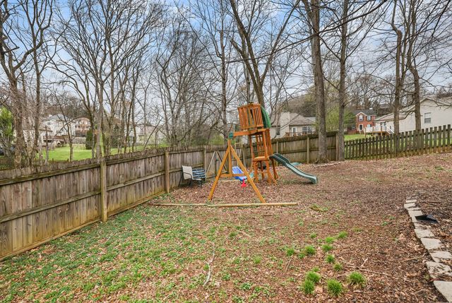 2704 Leesa Ann Ln, Old Hickory, TN 37138