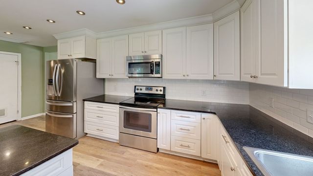 1348 Edwin Reynolds Road, Cottonwood, AL 36320