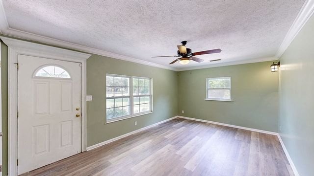 1348 Edwin Reynolds Road, Cottonwood, AL 36320