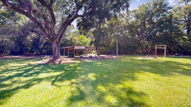 1348 Edwin Reynolds Road, Cottonwood, AL 36320