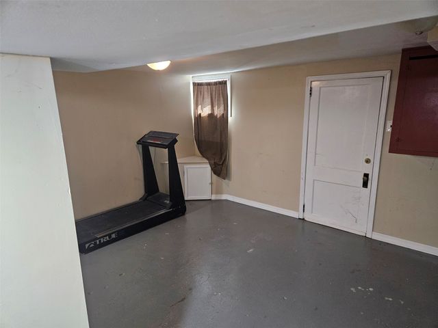 1021 RUMSEY Avenue, Erie, PA 16511