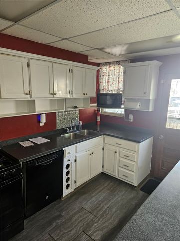 1021 RUMSEY Avenue, Erie, PA 16511