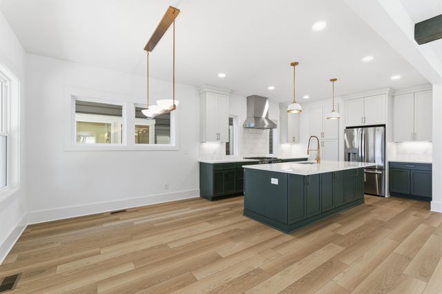 928 Delmas Ave B, Nashville, TN 37216