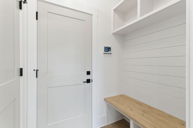 928 Delmas Ave B, Nashville, TN 37216