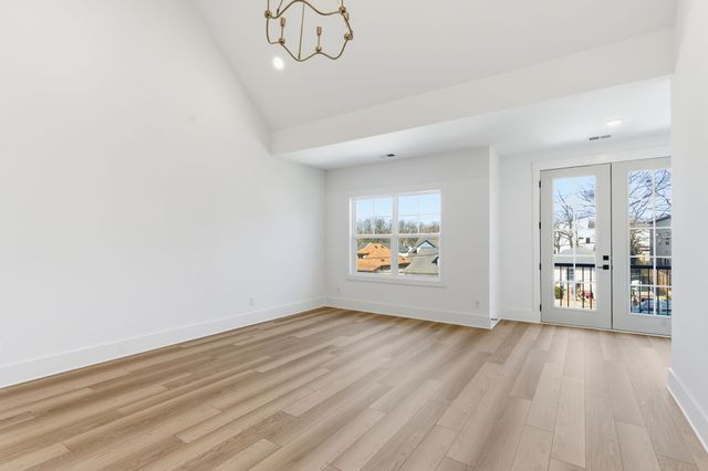 928 Delmas Ave B, Nashville, TN 37216