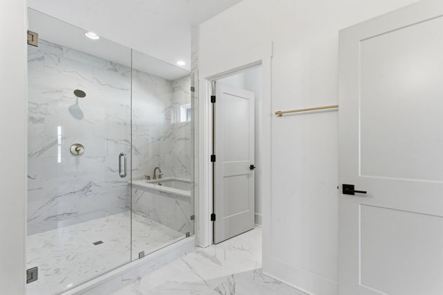 928 Delmas Ave B, Nashville, TN 37216