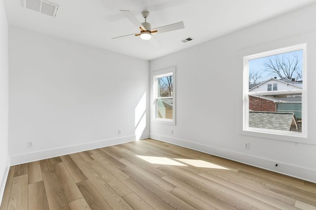 928 Delmas Ave B, Nashville, TN 37216