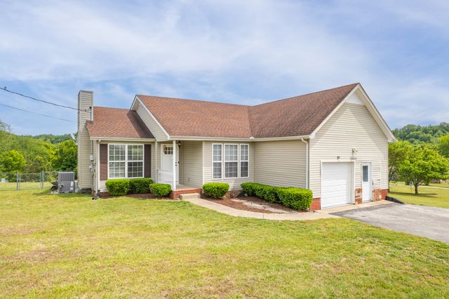 2448 Gene Fitzgerald Rd, Columbia, TN 38401