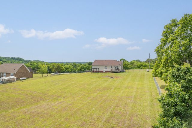 2448 Gene Fitzgerald Rd, Columbia, TN 38401