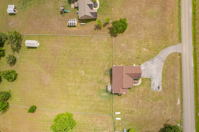 2448 Gene Fitzgerald Rd, Columbia, TN 38401