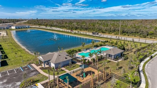 8471 EVERLY PRESERVE DR, Lehigh Acres, FL 33971