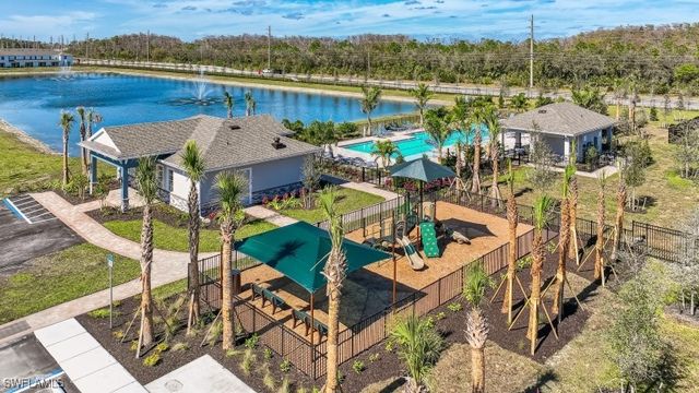 8471 EVERLY PRESERVE DR, Lehigh Acres, FL 33971