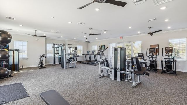 8471 EVERLY PRESERVE DR, Lehigh Acres, FL 33971