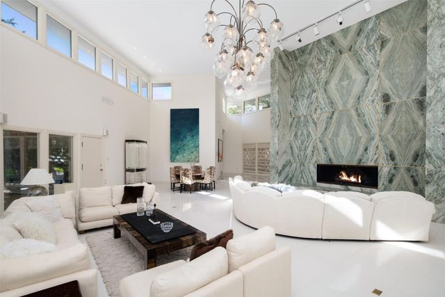 5045 Lakehill Court, Dallas, TX 75220