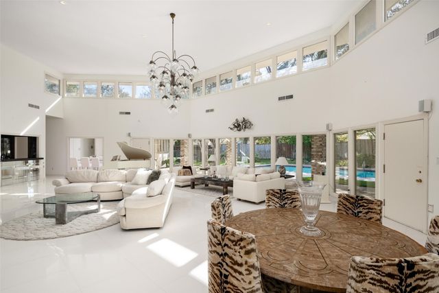 5045 Lakehill Court, Dallas, TX 75220