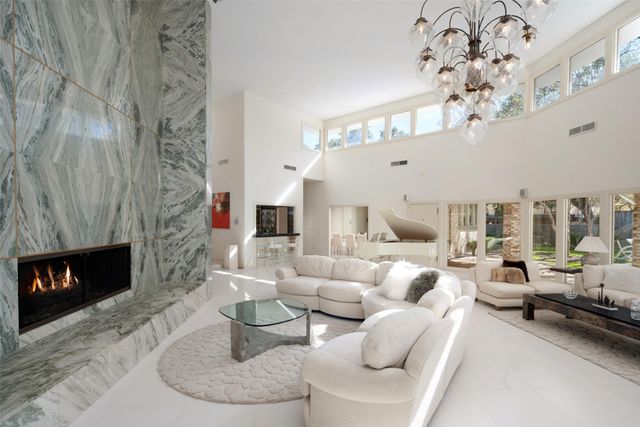 5045 Lakehill Court, Dallas, TX 75220