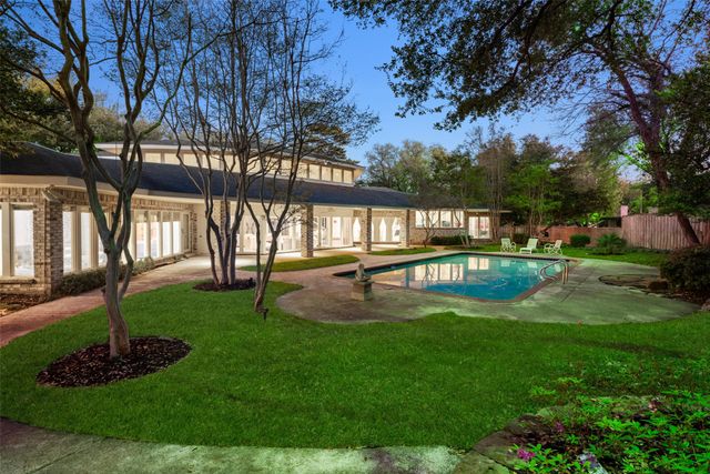 5045 Lakehill Court, Dallas, TX 75220