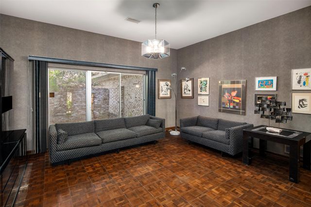 5045 Lakehill Court, Dallas, TX 75220