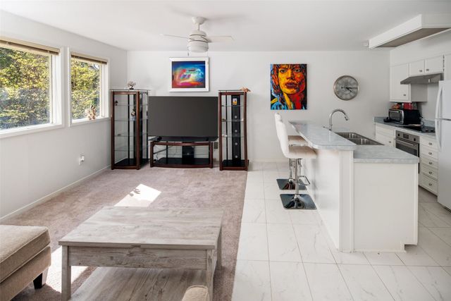 5045 Lakehill Court, Dallas, TX 75220