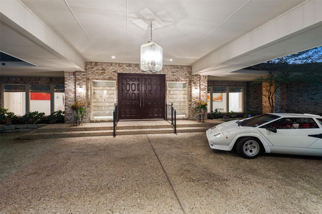 5045 Lakehill Court, Dallas, TX 75220