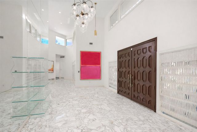 5045 Lakehill Court, Dallas, TX 75220