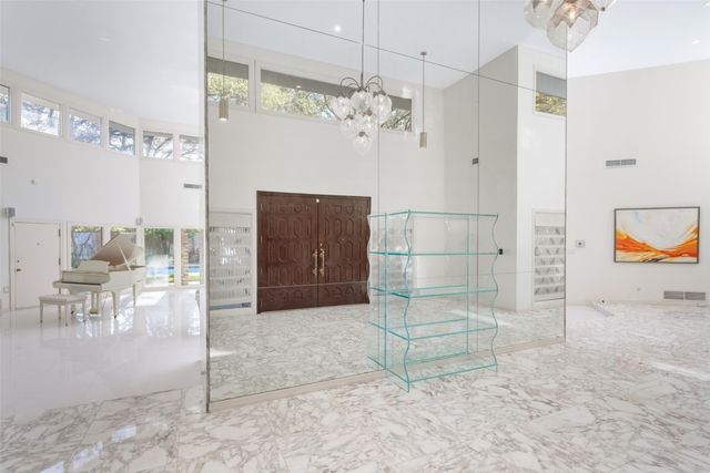 5045 Lakehill Court, Dallas, TX 75220