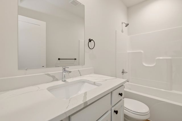 3402 E Thunder, Wichita, KS 67219
