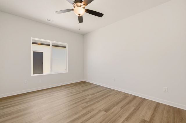 3402 E Thunder, Wichita, KS 67219