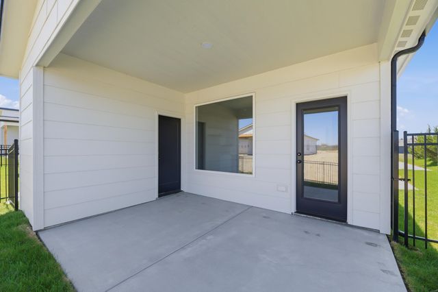 3402 E Thunder, Wichita, KS 67219