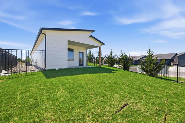 3402 E Thunder, Wichita, KS 67219