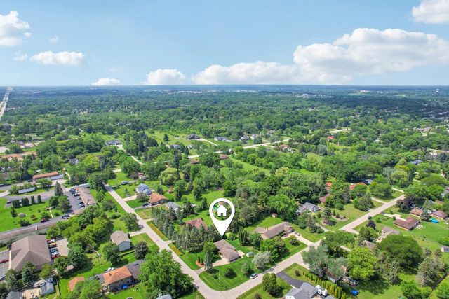 8173 S 28th STREET, Franklin, WI 53132