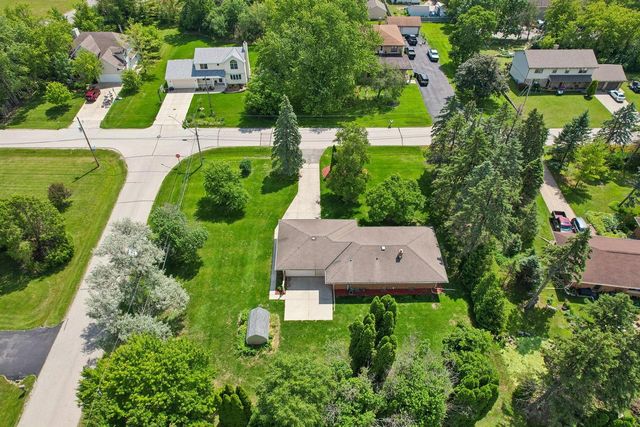 8173 S 28th STREET, Franklin, WI 53132
