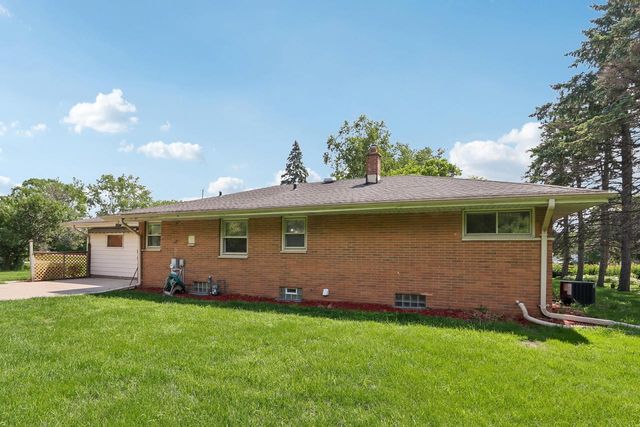 8173 S 28th STREET, Franklin, WI 53132