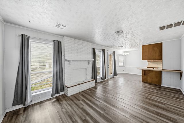 1101 W 14th Place, Claremore, OK 74017