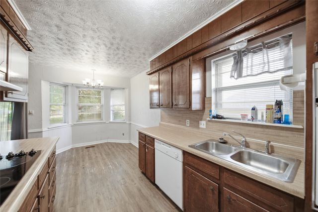 1101 W 14th Place, Claremore, OK 74017