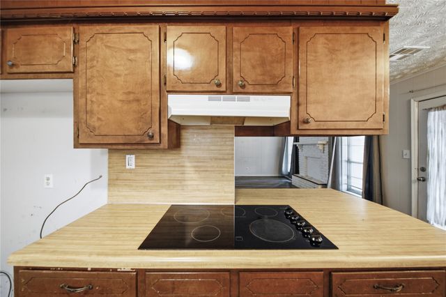 1101 W 14th Place, Claremore, OK 74017