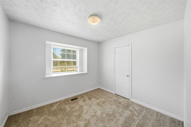 1101 W 14th Place, Claremore, OK 74017