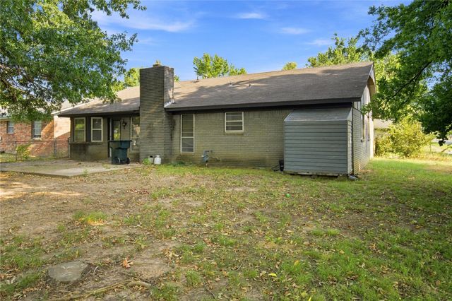 1101 W 14th Place, Claremore, OK 74017