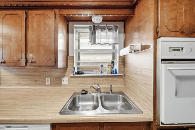 1101 W 14th Place, Claremore, OK 74017