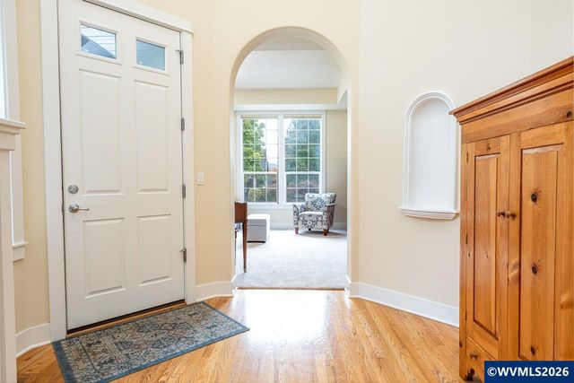 6216 SW Chestnut Dr, Corvallis, OR 97333