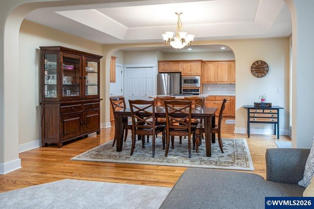 6216 SW Chestnut Dr, Corvallis, OR 97333