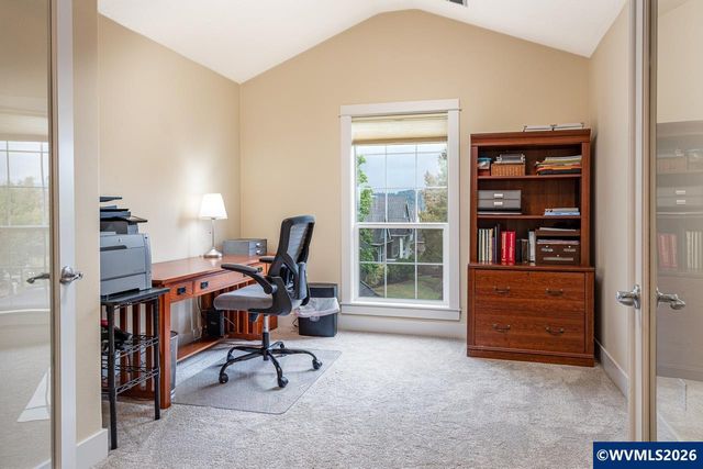 6216 SW Chestnut Dr, Corvallis, OR 97333
