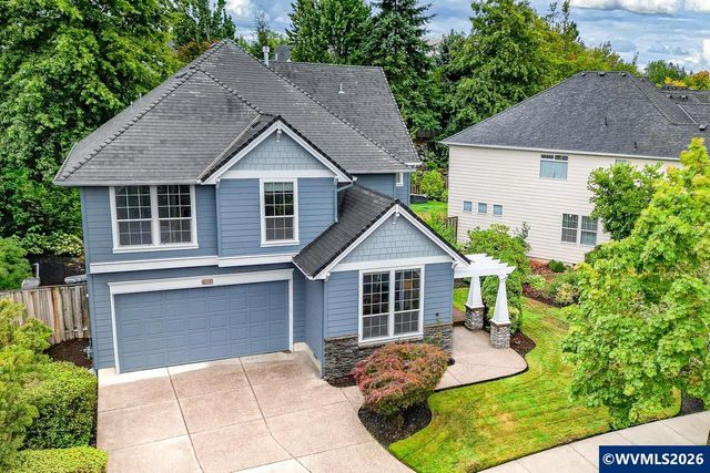 6216 SW Chestnut Dr, Corvallis, OR 97333