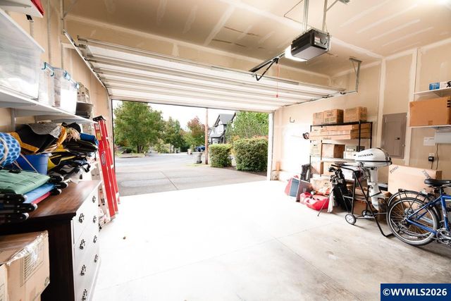 6216 SW Chestnut Dr, Corvallis, OR 97333