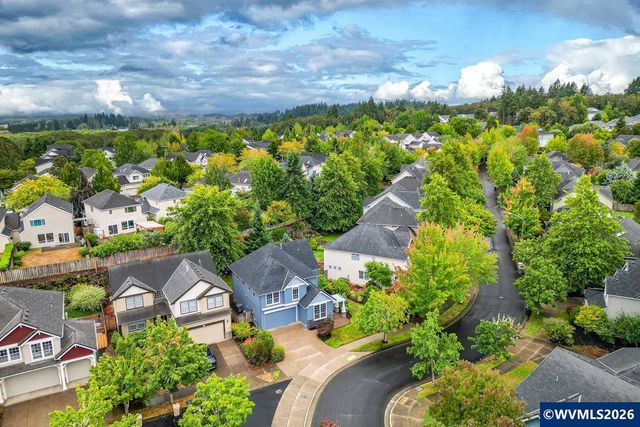 6216 SW Chestnut Dr, Corvallis, OR 97333