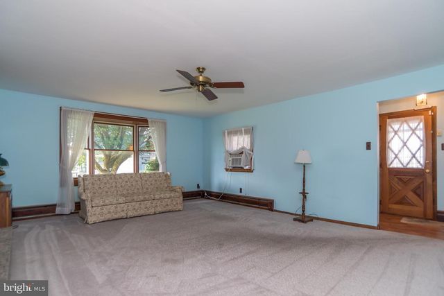 1205 NEWPORT RD, Bristol, PA 19007