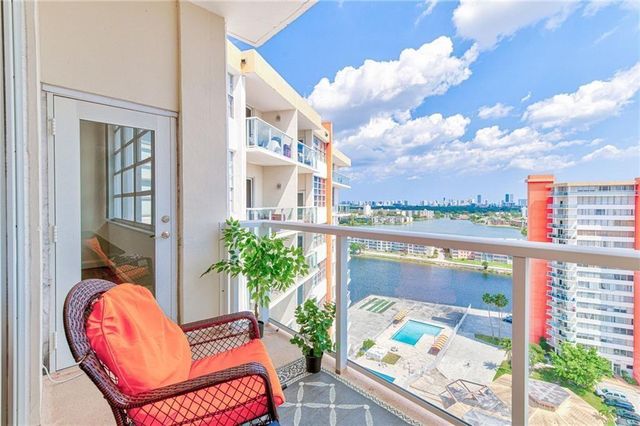 1301 NE Miami Gardens Dr 1721W, Miami, FL 33179