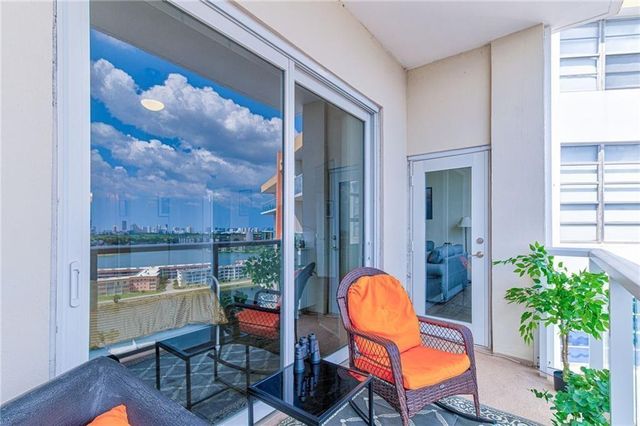 1301 NE Miami Gardens Dr 1721W, Miami, FL 33179