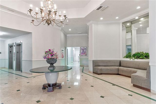 1301 NE Miami Gardens Dr 1721W, Miami, FL 33179